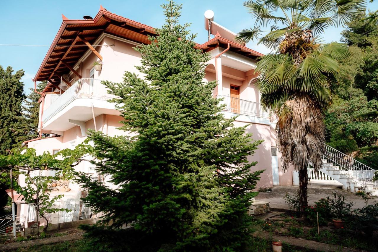 Serenity Hill Veria  Exterior photo